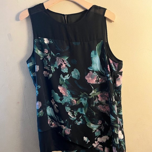 Zac and Rachel floral top - Picture 1 of 2